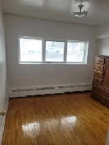 Lasalle très Grand 4 ½ disponible pour maintenant ou janvier. Image# 2