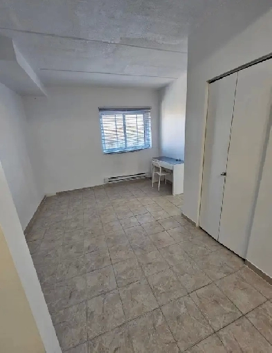 Montreal, Near to Parc Metro, All Appliances Included, Available Image# 6