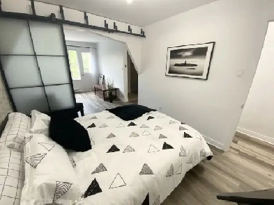 Superbe 3 1/2 tout-inclus ! Location de 1 mois à 1 an ! Image# 2