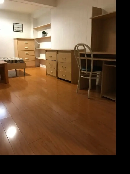 ROOM FOR RENT Image# 2