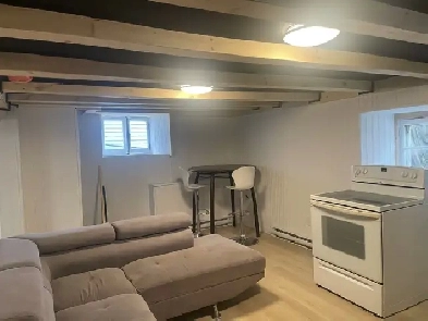 Superbe grand 2 1/2, Vieux-Québec chambre fermé Image# 7