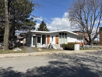 Beau 3 1/2, Limoilou, demi sous-sol, LIBRE Image# 4