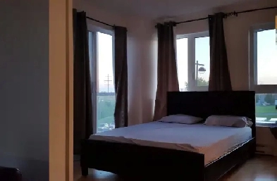 Location d'un tres beau, spacieux et bien eclaire condo 5 1/2 Image# 5