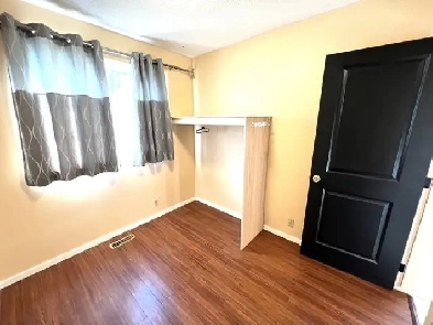 Room for rent $595 available Image# 4