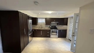 Bright & Spacious 900 sq. ft. Newly Built Walkout 1-Bedroom Apa Image# 6