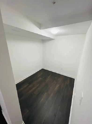 FURNISHED PRIVATE ROOM AVAILABLE IN NORTHYORK , SCARBOROUGH Image# 3