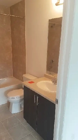 Townhouse for rent in Barrie (3 bd) Image# 6