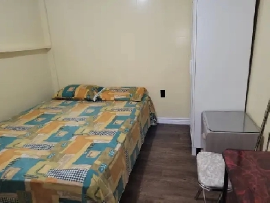 Private room in basement for RENT in  North York $950 Image# 3