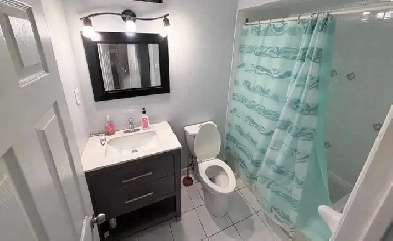 Room for rent sharing available Jan 12th Image# 1