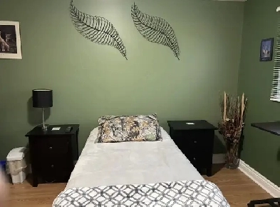 Room Available Immediately 5 Mins To Darlington OPG Plant Image# 2