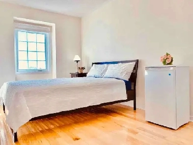 Room for rent Eglinton & Kennedy Mississauga Image# 2