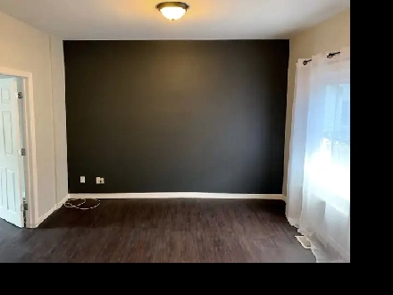 Spacious & Updated 1BR Main Floor – All-Inclusive Near Downtown! Image# 2