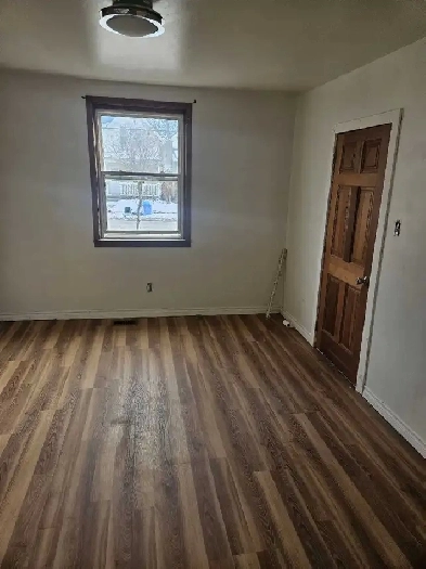 3 bedrooms house immediately or later.Short term WELCOME Image# 2