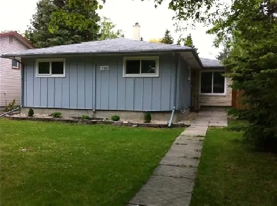 Room for rent in a large house closed to U of M Image# 5