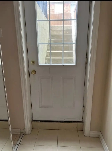 One Room Basement for Rent Image# 2