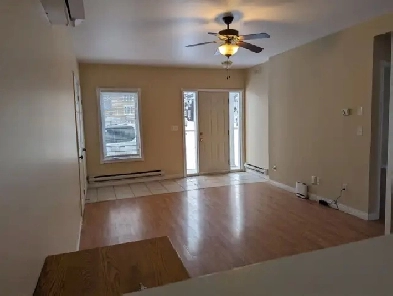 2 Bedroom 1 Bath Downtown Duplex for Rent