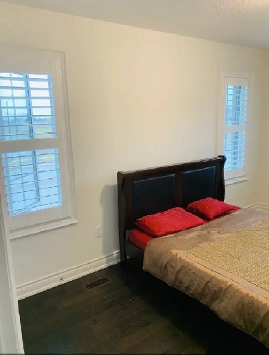 Private Room for Rent near AMAZON BRAMPTON - $675 Image# 2