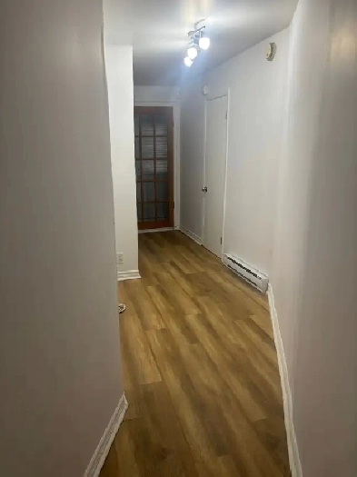 Meilleur prix: logement avec 2 chambres fermées à St-Henri Image# 9