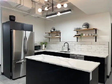 Luxury Office Spaces For Rent Image# 1