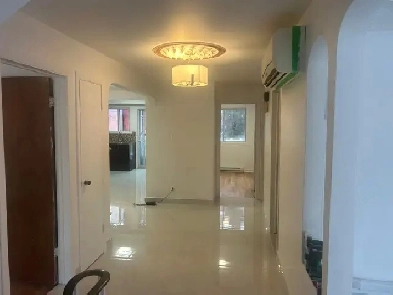 Très grand 51/2 à louer à Montréal Nord Image# 1