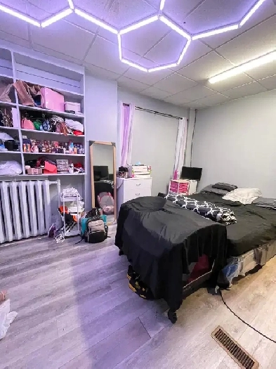 Apartment St Clair and Oakwood For Rent Image# 1