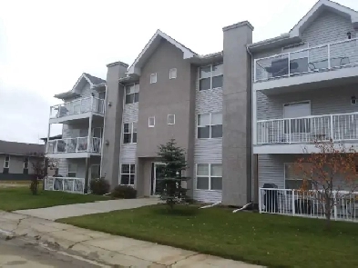 Beautiful 2 bedroom Condo For rent in Foxcreek AB Image# 1