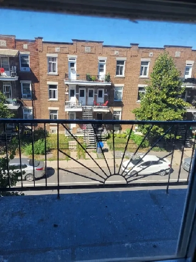 Fantastic 5 1/2 for rent on 4e Avenue Verdun. Image# 1