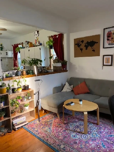 Main Floor 2-Bedroom Apartment for Rent – Walk Downtown Guelph!