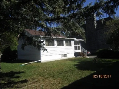 Maisons très ensoleiller a louer avec garage dans un Quartier tr