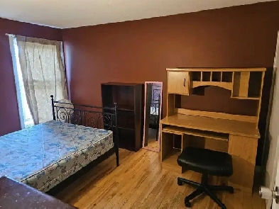 $650 ROOM FOR RENT BANK ST AND HUNT CLUB RD ALL INCLUSIVE ASAP Image# 1