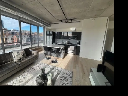 2 bedroom condo for rent Image# 1