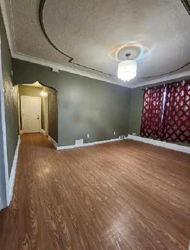 Newly renovated 7 bedrooms Finish basement available ASAP Image# 1