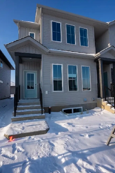 Townhomes for Rent in Rosemont Area: 7220 Rosenthal Drive Image# 1