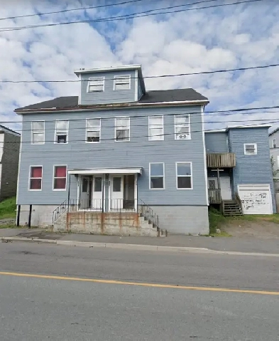 Uptown 3 brm with hydro, heat & water included/amenities nearby