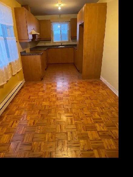 4 1/2 Moderne $1450 Image# 1