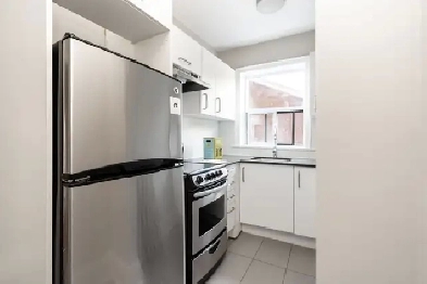 1 bedroom, Bathurst and St Clair Avenue West - ID 4325 Image# 1