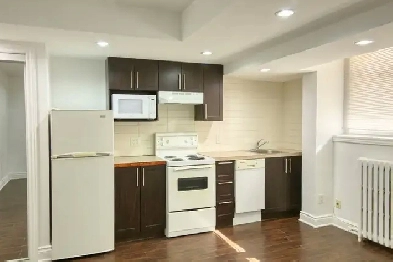 Studio near UdeM corner of Deacon and Van Horne - ID 3774 Image# 1