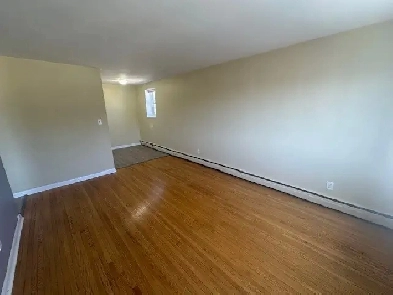 545 Young St - 1 BR - Available Feb 1st Image# 1