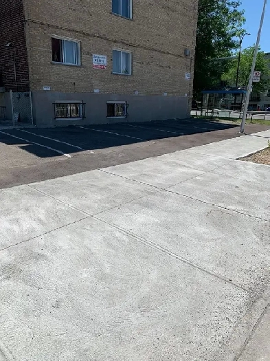 STATIONNEMENT A LOUER MONTREAL-NORD EXTERIOR