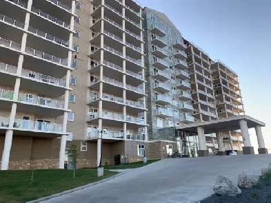 2 Bedroom Plus Den 90 Grandhaven Blvd February 1 Image# 1