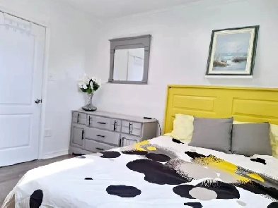 Feb. 1 & Mar. 1-Rms -Private /Semi-Private Baths for 2 Pros. Image# 1