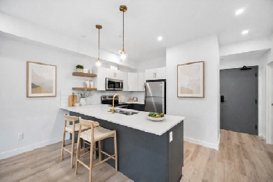 Luxury 2 Bedroom Apartment! Move In Ready! Image# 1