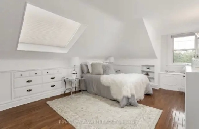 Furnished Student Room Near UTM | $750 All-Inclusive Image# 1