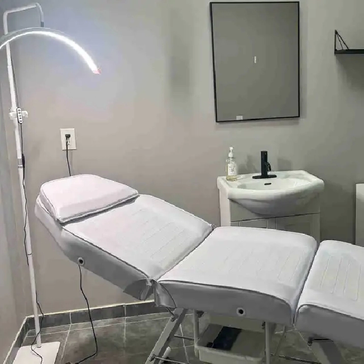 Beauty Room for Rent