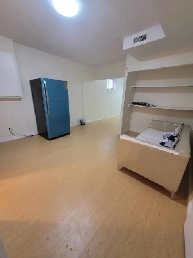 Studio Basement for Rent Kennedy/Sheppard Image# 8