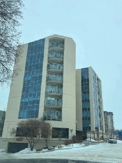 Downtown Saskatoon Riverfront Condo for Rent | 2 Bed   2 Bath Image# 1