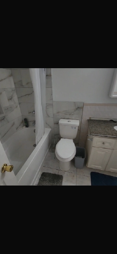 2 bedroom 2 parking apt Brampton available immediately