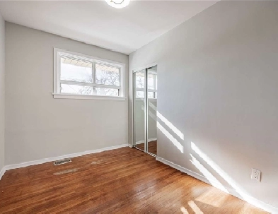 ROOM FOR RENT, SINGLE OCCUPENCY IN DETATCH HOUSE-PLEASE READ AD! Image# 1