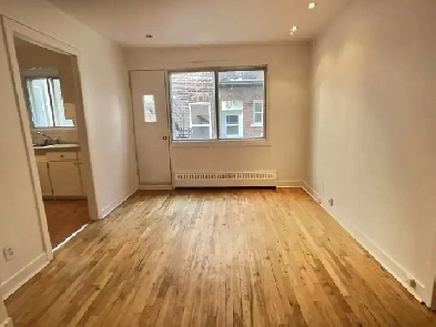 1 CH - 1 SDB - Montréal - $1,200 /mo Image# 1