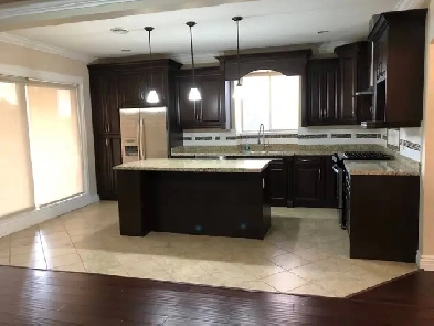 3 Bedroom House for Rent – Utilities Included – Surrey, BC Image# 8